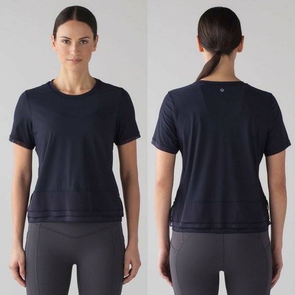 lululemon athletica Tops - Lululemon Solid Midnight Navy Tiered Hem Sole Training Short Sleeve Tee